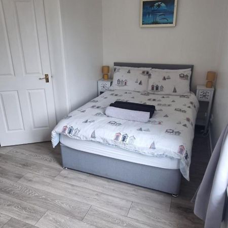 Ferienwohnung Cove Bay 1 Bed Flat Largs Exterior foto