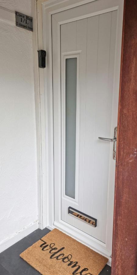 Ferienwohnung Cove Bay 1 Bed Flat Largs Exterior foto